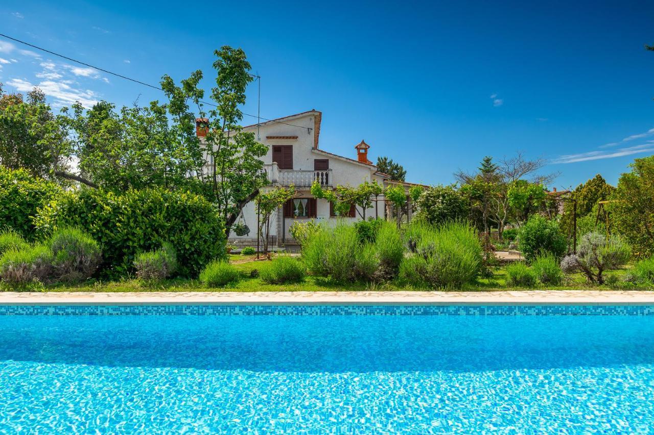 Apartmani Martina Porec Bagian luar foto