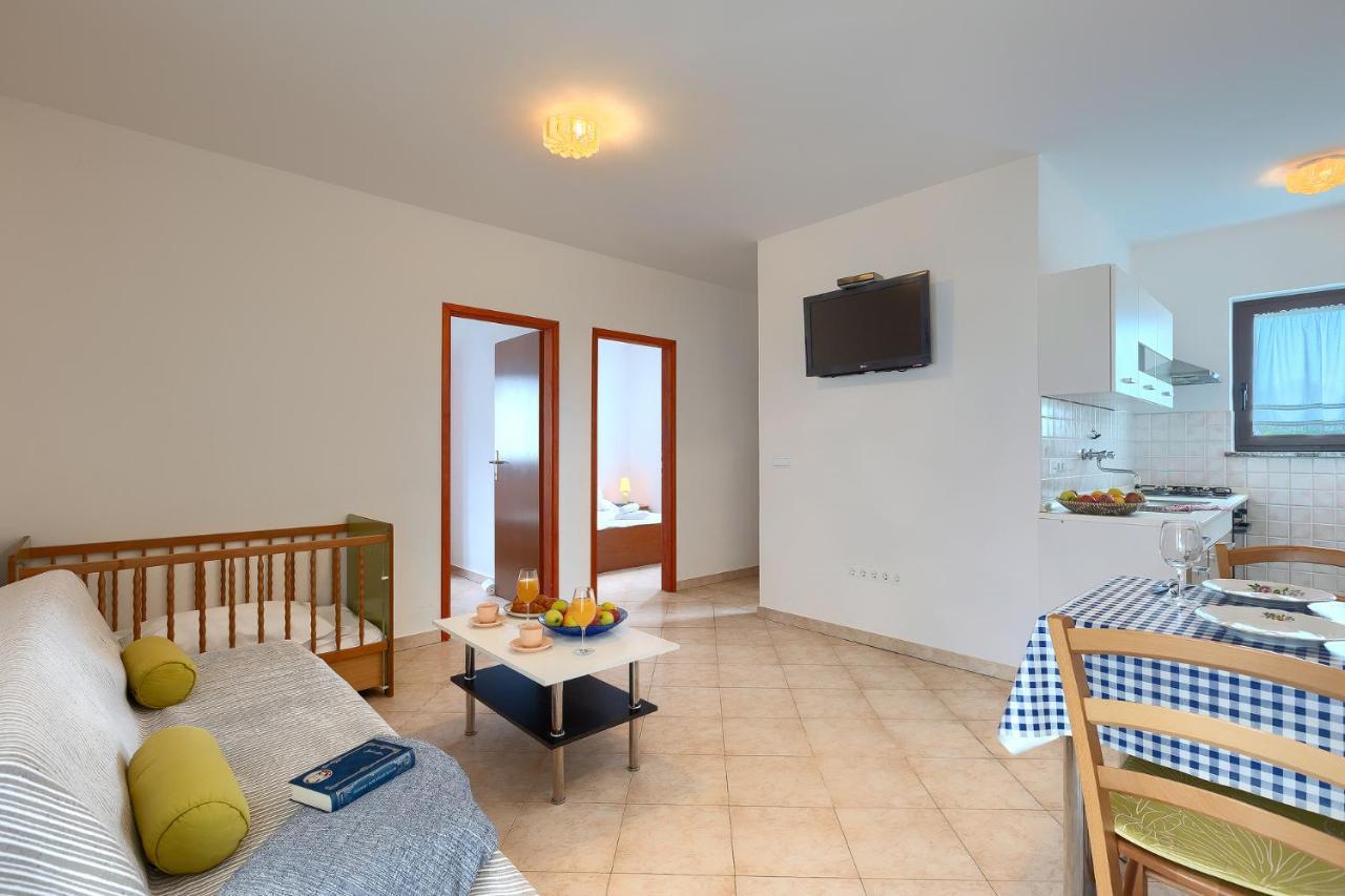 Apartmani Martina Porec Bagian luar foto