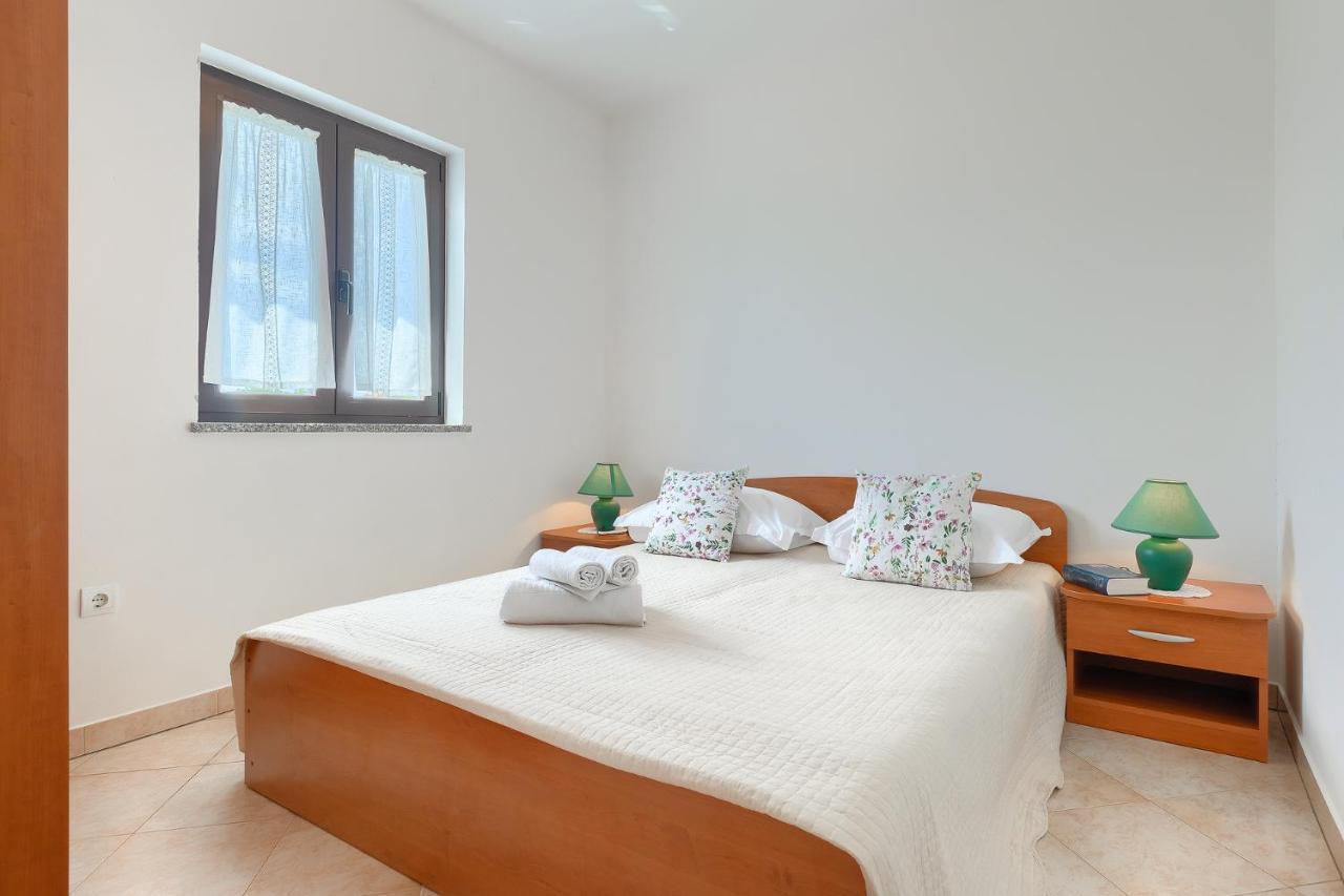 Apartmani Martina Porec Bagian luar foto