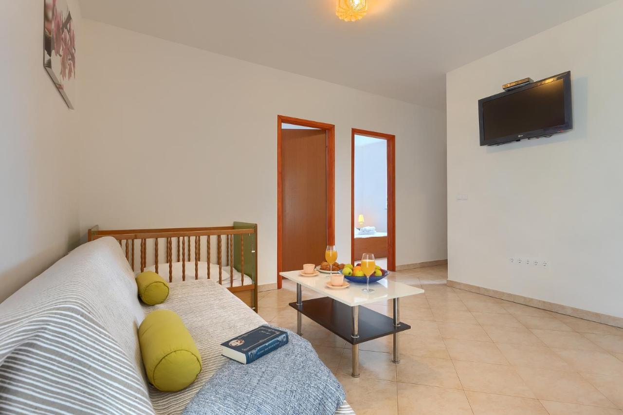 Apartmani Martina Porec Bagian luar foto