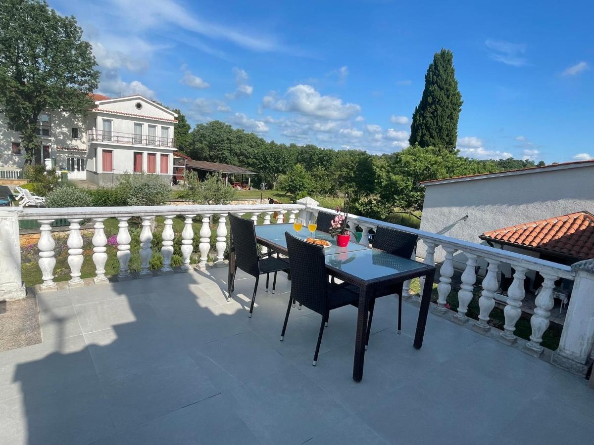 Apartmani Martina Porec Bagian luar foto