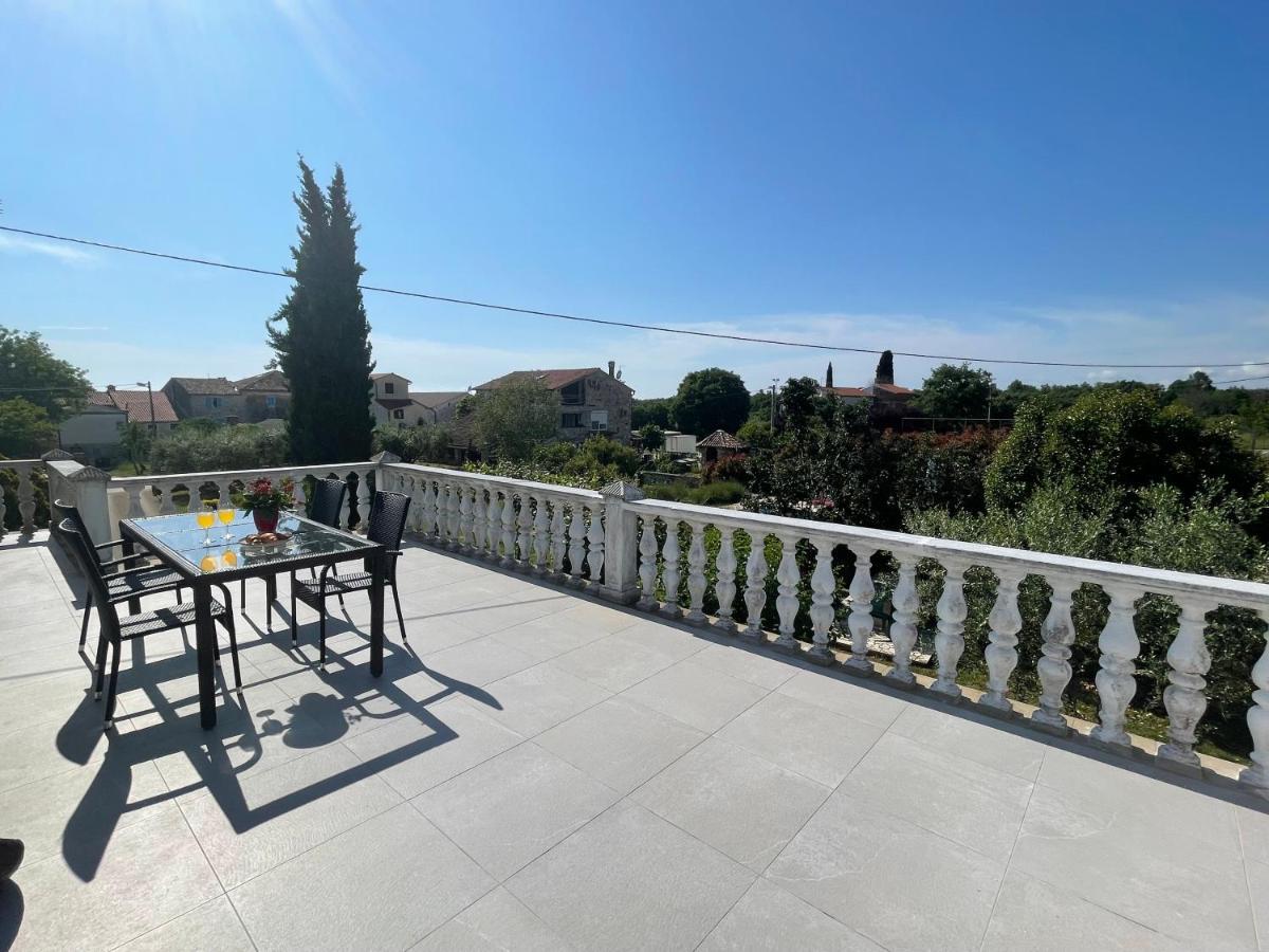Apartmani Martina Porec Bagian luar foto